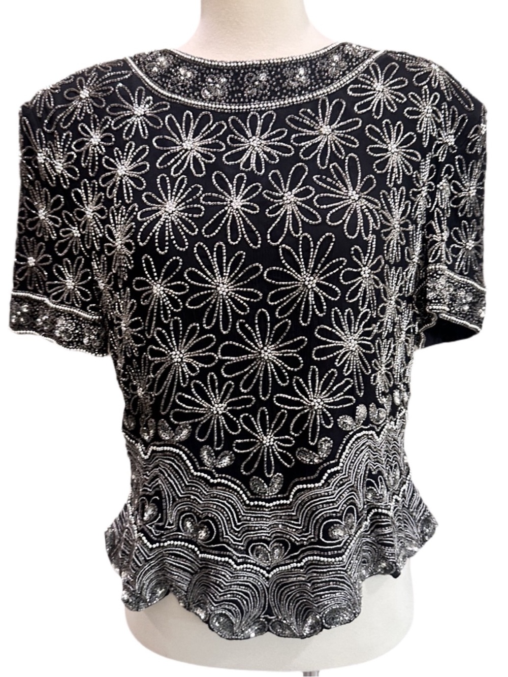 Papell Boutique Black Short-Sleeve Beaded Floral Top 100% Silk Vintage